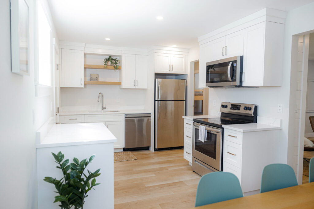 Surf’s Up At Surf’s Inn